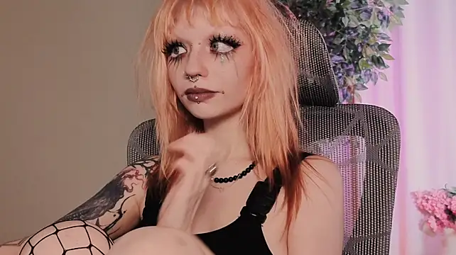 EffieRay webcam show