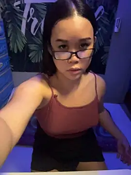 urfavecreamcheese Show Webcam