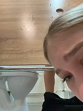 Coconut_milkn Webbikameraesitys