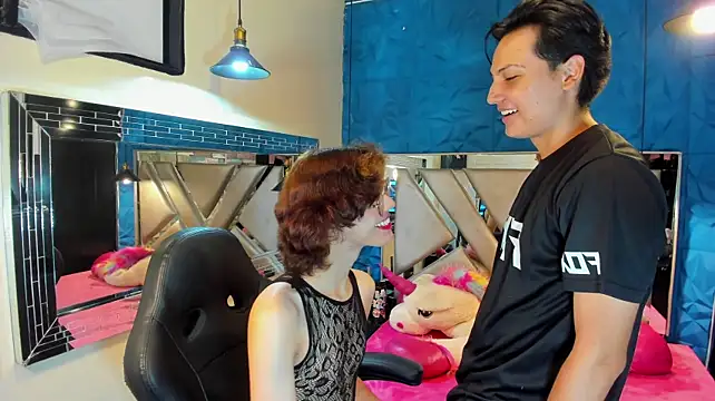 Show modela Oven_And_Jav na web-kameri