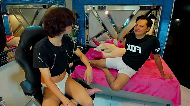 Oven_And_Jav – Kamerová šou