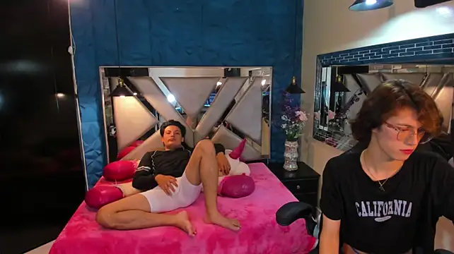 Show de Oven_And_Jav na webcam