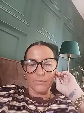 Show de VelvetNaughty-Shem na webcam