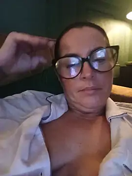 VelvetNaughty-Shem Webcam show