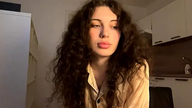 Вебкам-шоу LisetteGhazvini