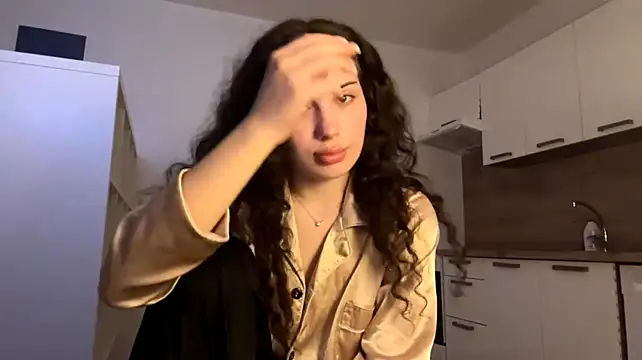 Вебкам-шоу LisetteGhazvini