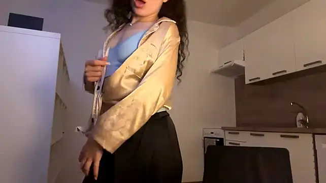LisetteGhazvini – Kamerová šou