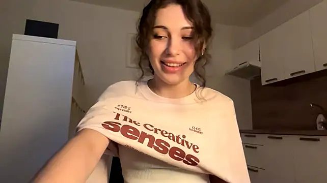 LisetteGhazvini Chat XXX in diretta