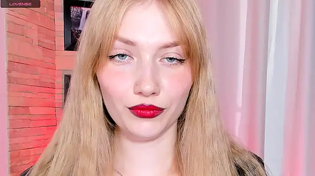 DakotaMabs' Live XXX Chat