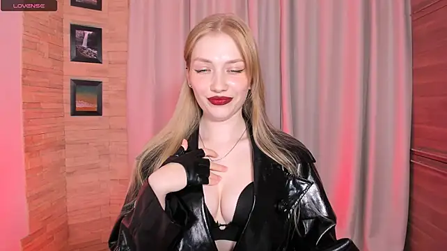 DakotaMabs' Webcam Show