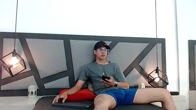 Daka_Krypta webkamerás műsora