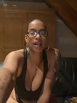 Webkamerová show YoungKyraKush