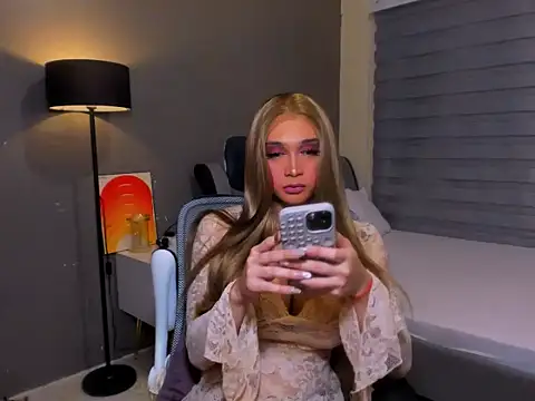 SelenaWhitmore: вебкам-шоу