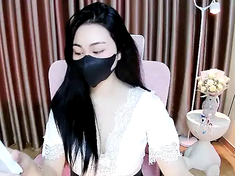 Helen_202のライブXXXチャット