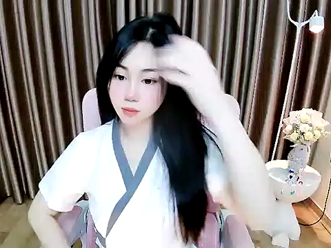 Helen_202のライブXXXチャット