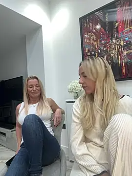 Webkamerová show Your_girl_raven-x