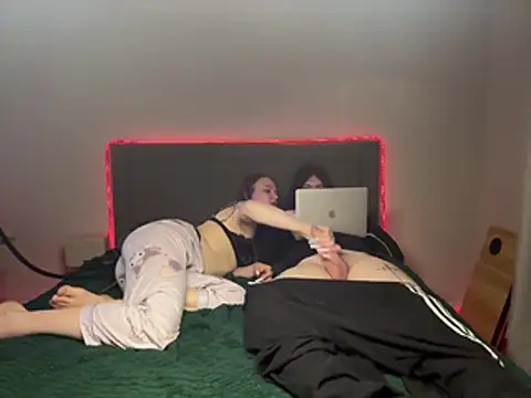 Pokazy przed kamerką – rope_banny