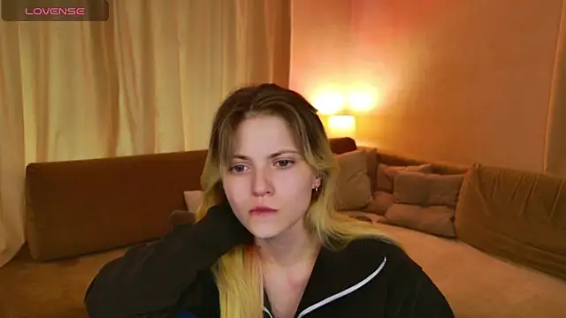 LisaRainbow Chat XXX live