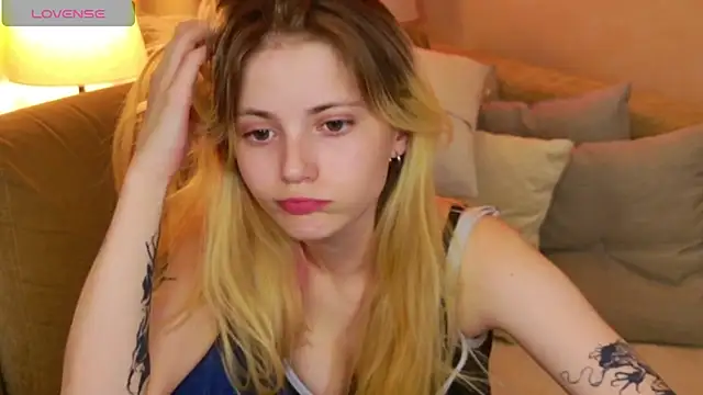 LisaRainbow's Live XXX Chat