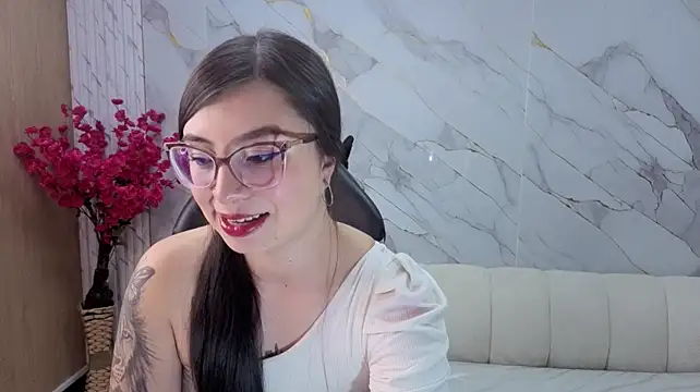 צ'אט XXX בשידור חי של doncellita_strong_tf