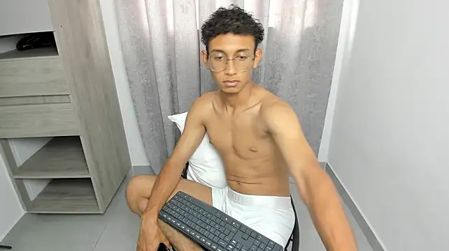 Pertunjukan Kamera Web SexyDany10