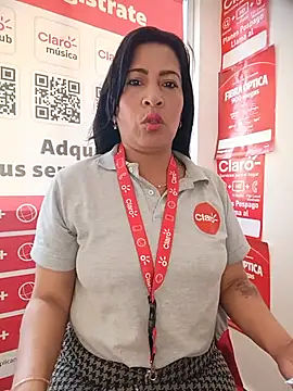 Shaila_1_1's Live XXX Chat