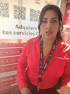 Shaila_1_1's Live XXX Chat