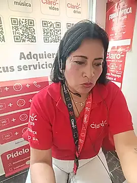Shaila_1_1's Live XXX Chat