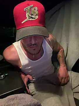 LueVille6's Webcam Show