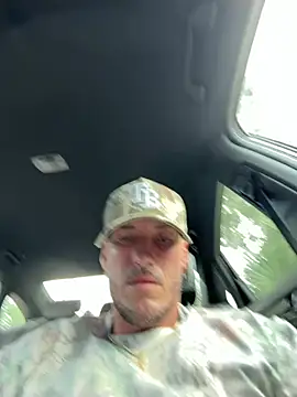 LueVille6's Webcam Show