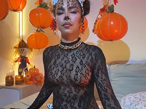 TamaraMontielP Show in webcam