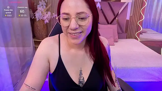 ANNE_TAY1 Adlı Modelin Web Kamerası Şovu