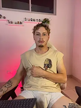 Вебкам-шоу AleFoxx_