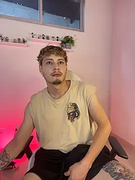 AleFoxx_ Шоу с уебкамера
