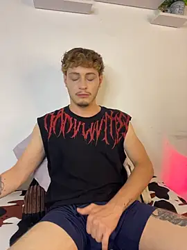 AleFoxx_ Шоу с уебкамера