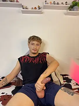 AleFoxx_ Шоу с уебкамера