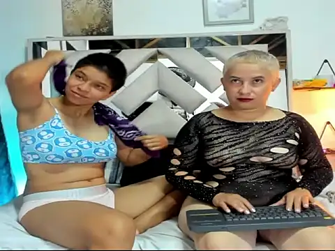 Webkamerová show Tokyochantelle1