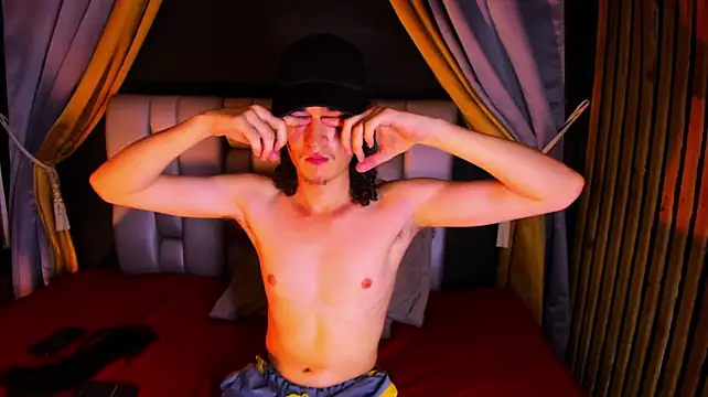 Royal_Y0ung Webcamshow