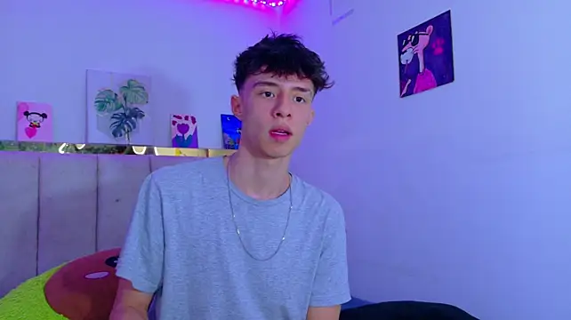 Zaylune webkamerás műsora