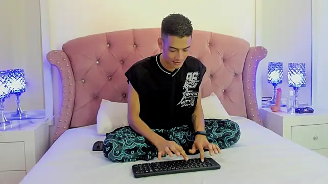 Axel_Collin7 – webcam-show