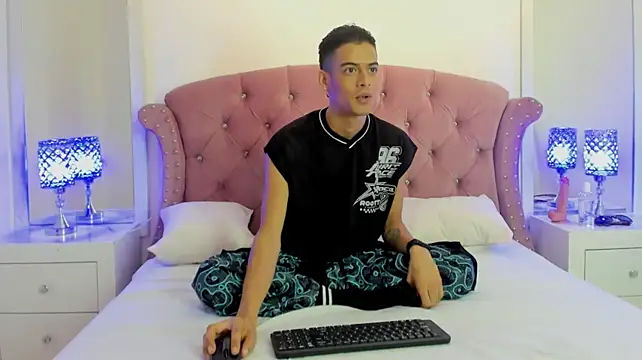 Show de Axel_Collin7 na webcam