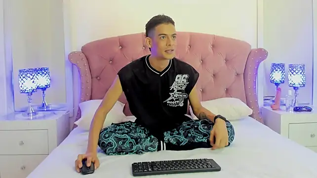 Axel_Collin7 ওয়েবক্যাম শো