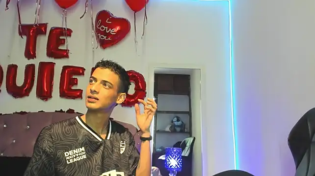 הופעת וובקאם של Axel_Collin7