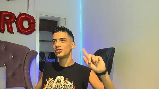 Axel_Collin7's Webcam Show