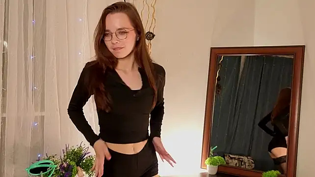 MaribelAntwi's Webcam Show