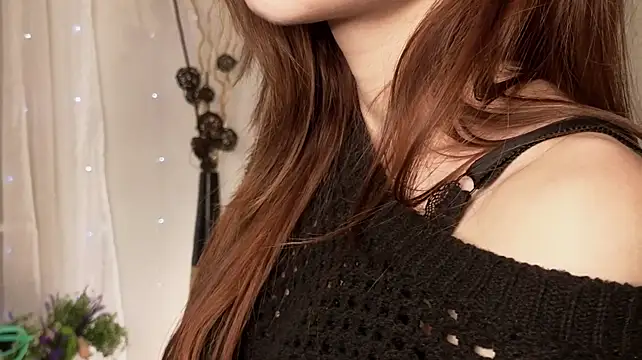 MaribelAntwi Show in webcam