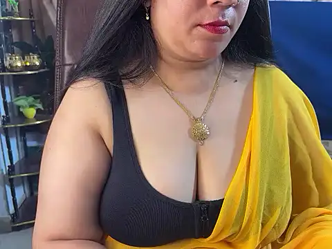 Curvy_Vincy4 Show in webcam