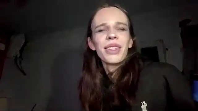 Show modela HotFemBooy na web-kameri