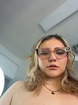 AnaLuuu_ – Live XXX-chat