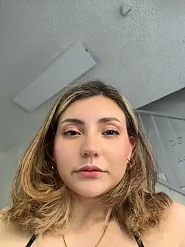 AnaLuuu_'s Live XXX Chat